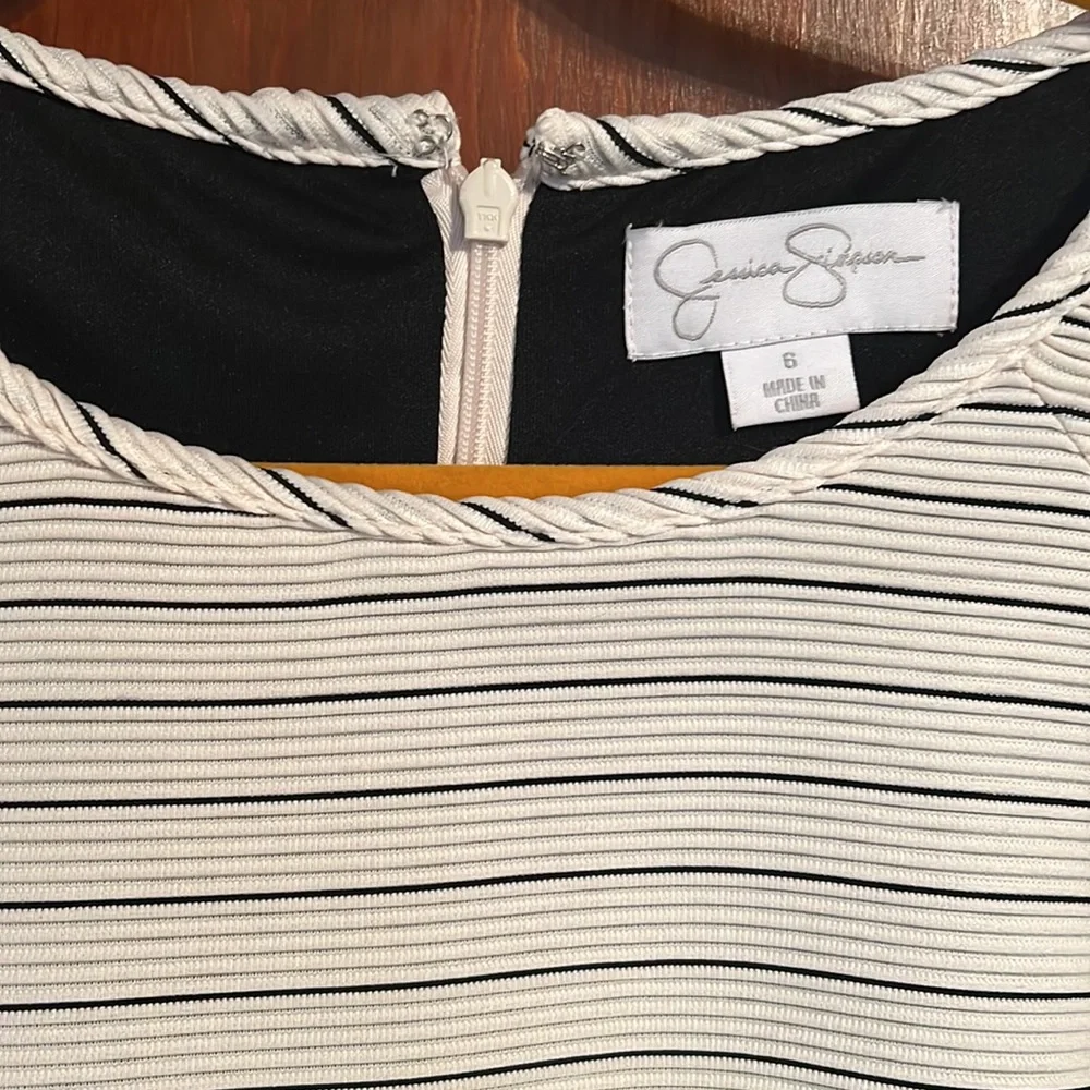 NWT Jessica Simpson Dress - Picture 2 of 6